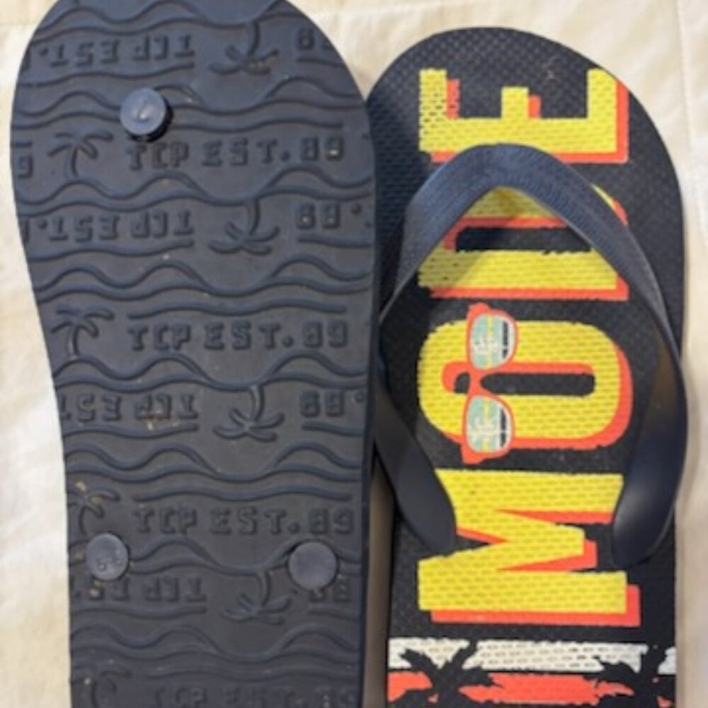 The Children’s Place - Boys Sport Flip Flops - Navy Blue/Yellow (Youth 5-6)